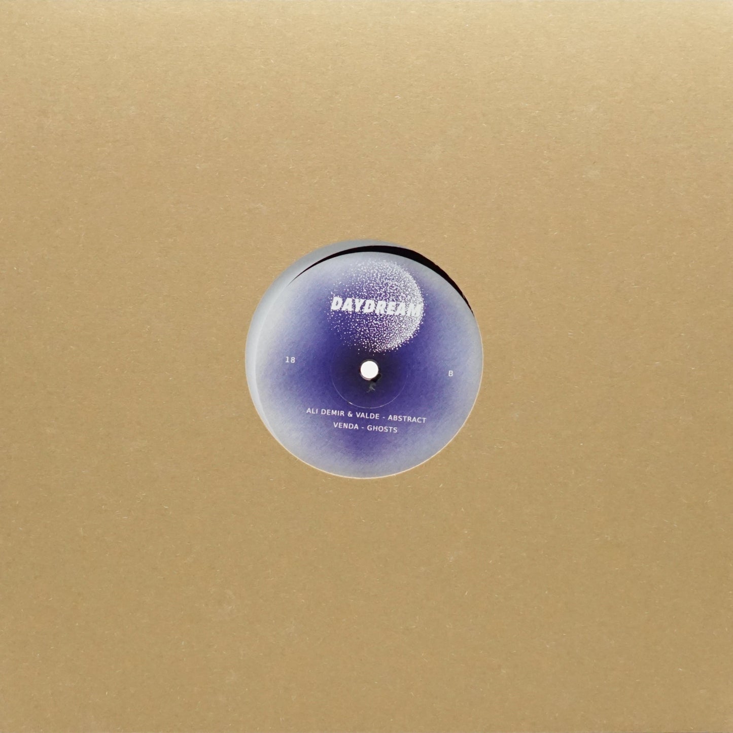 VARIOUS ARTISTS – DAYDREAM 18