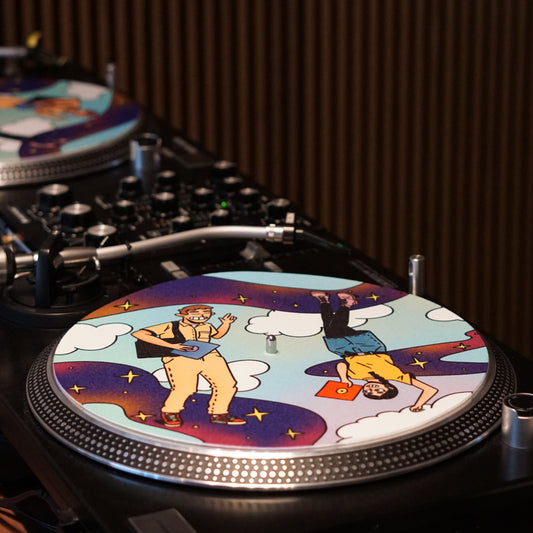 Chippy Chasers slipmat CHCH01 with bold band design, ideal for turntables and DJ setups.