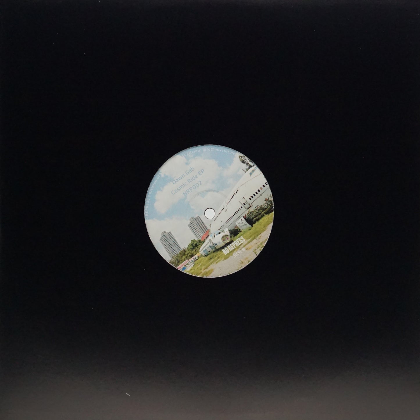 DAWN GAB – COSMIC RIDE