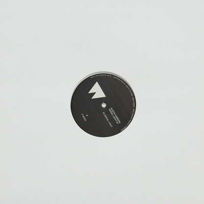ALEXIS CABRERA – SERIAL LIGHT
