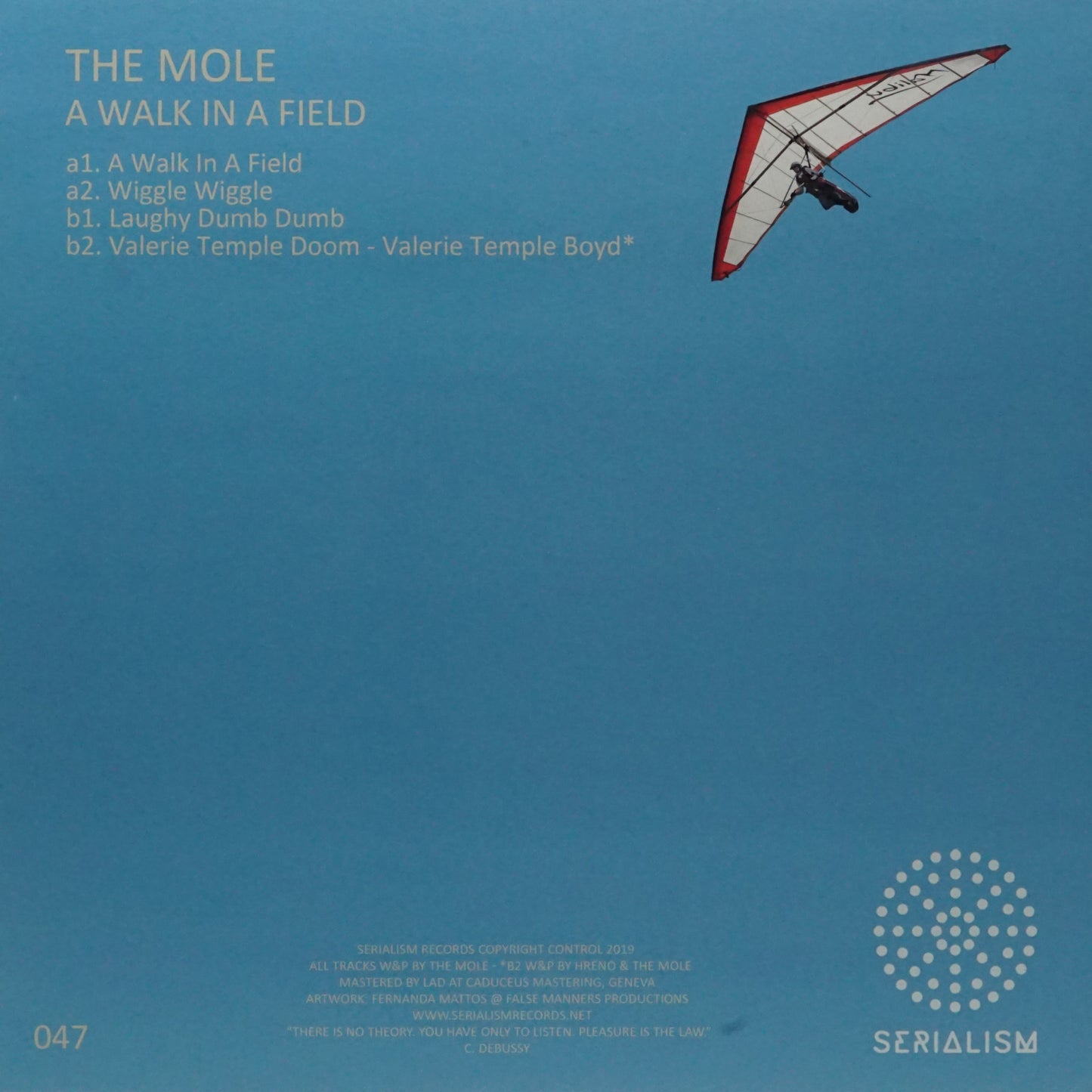THE MOLE – A WALK IN A FIELD