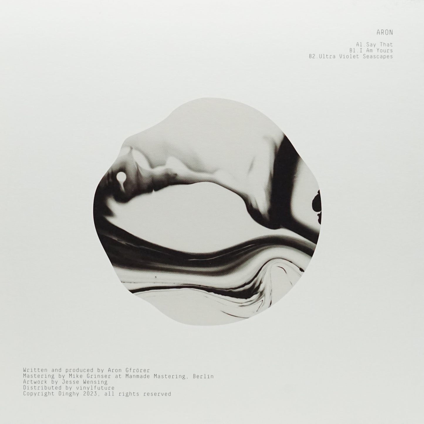 ARON – DINGHY003