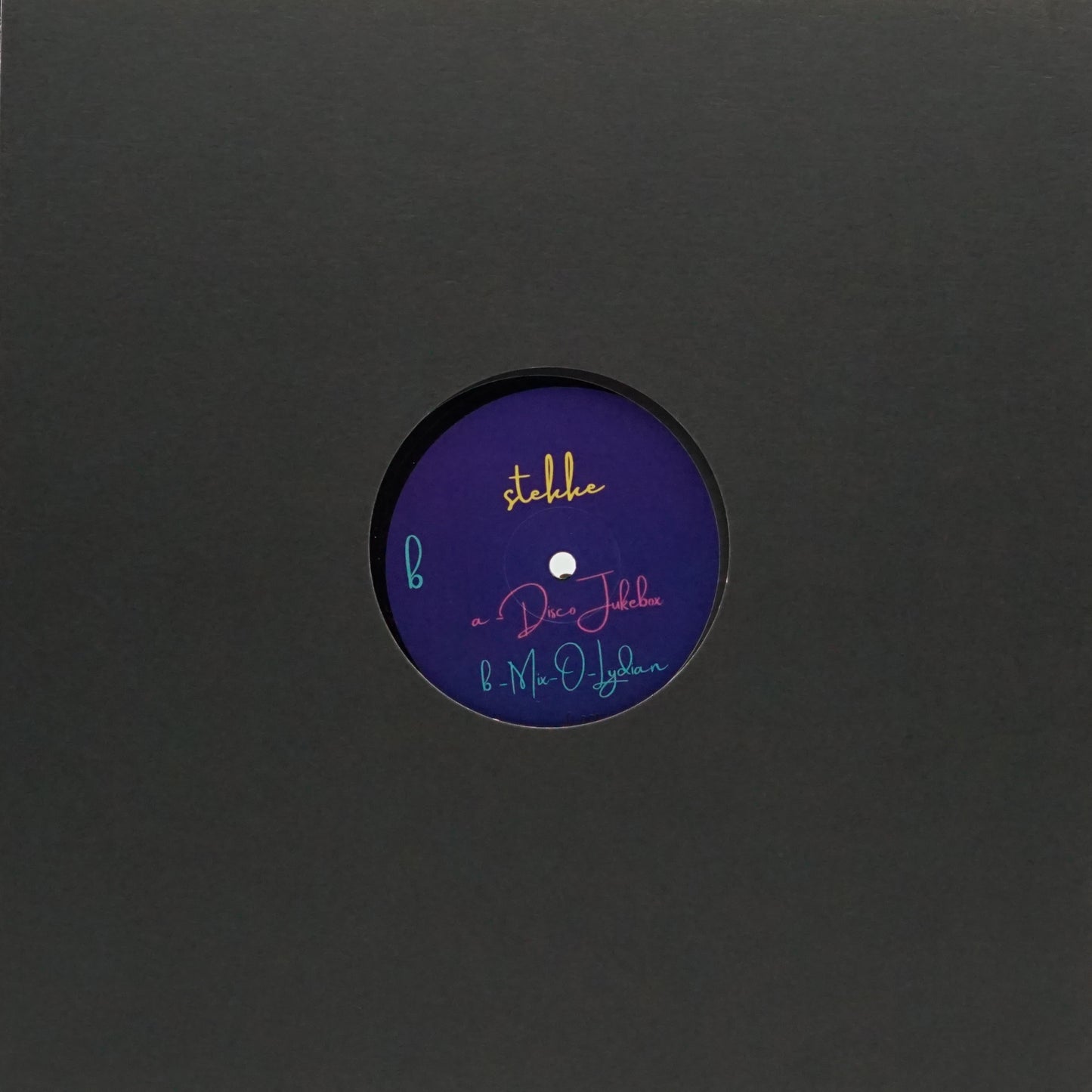 STEKKE – COSMOPOLITAN