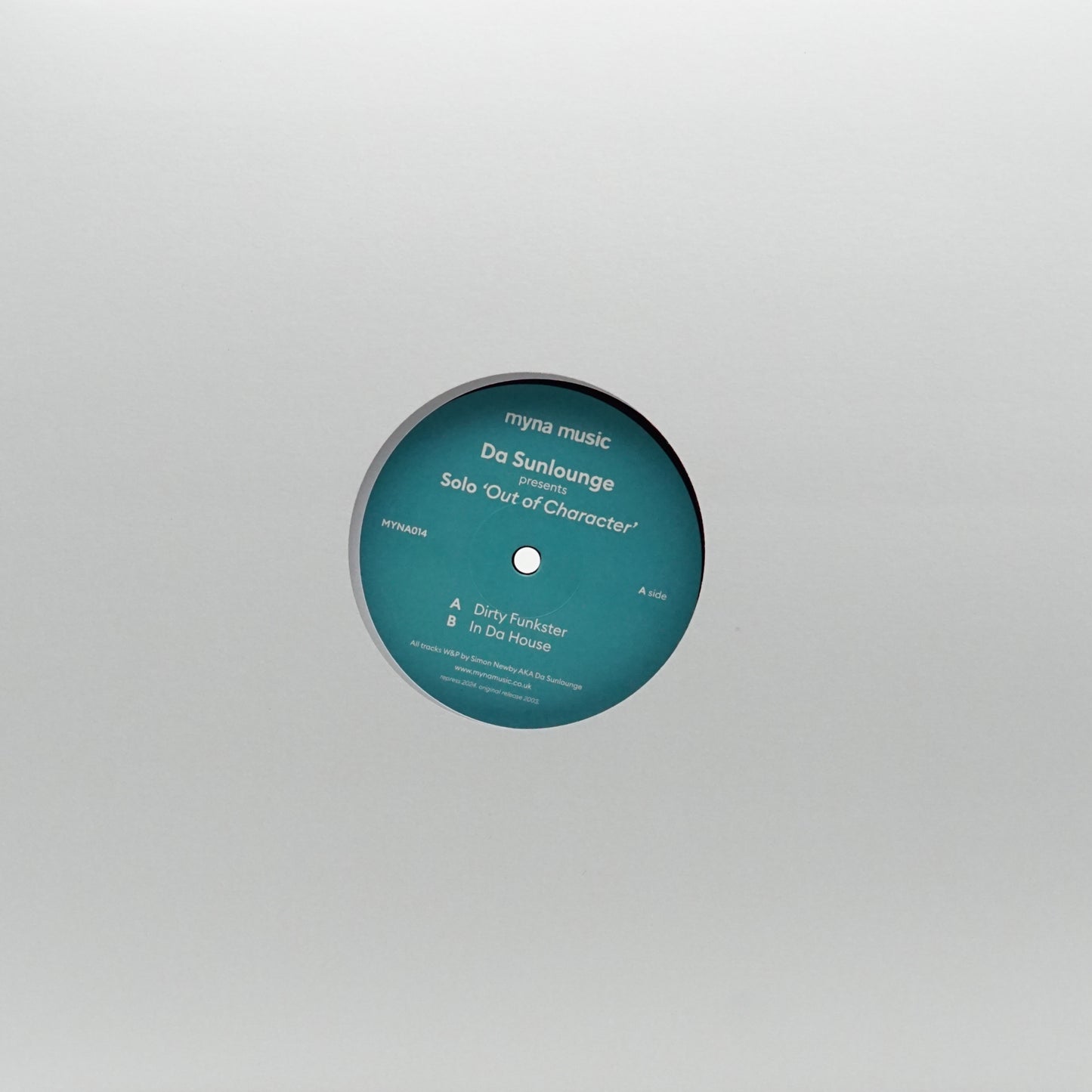 DA SUNLOUNGE – OUT OF CHARACTER