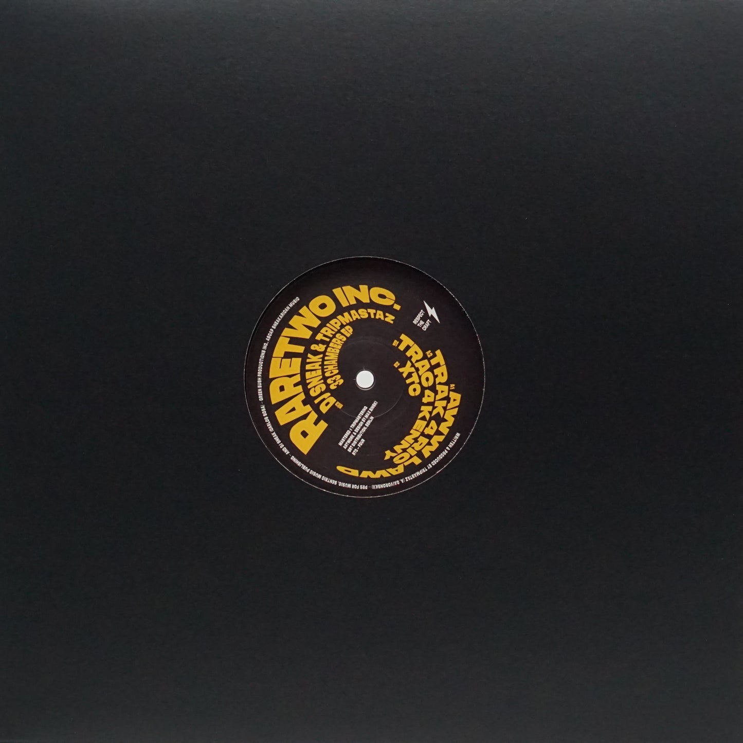 RARETWO INC. AKA TRIPMASTAZ & DJ SNEAK – 33 CHAMBERS