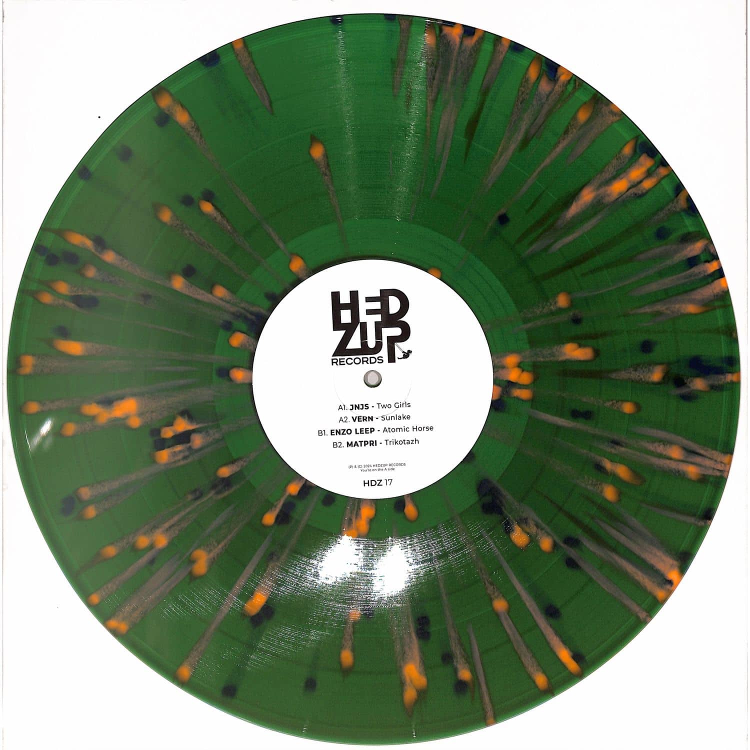 Syncrophone vinyl record Enzo Leep Vern Matpri HDZ #17 by JNJS, front cover with colorful abstract artwork.